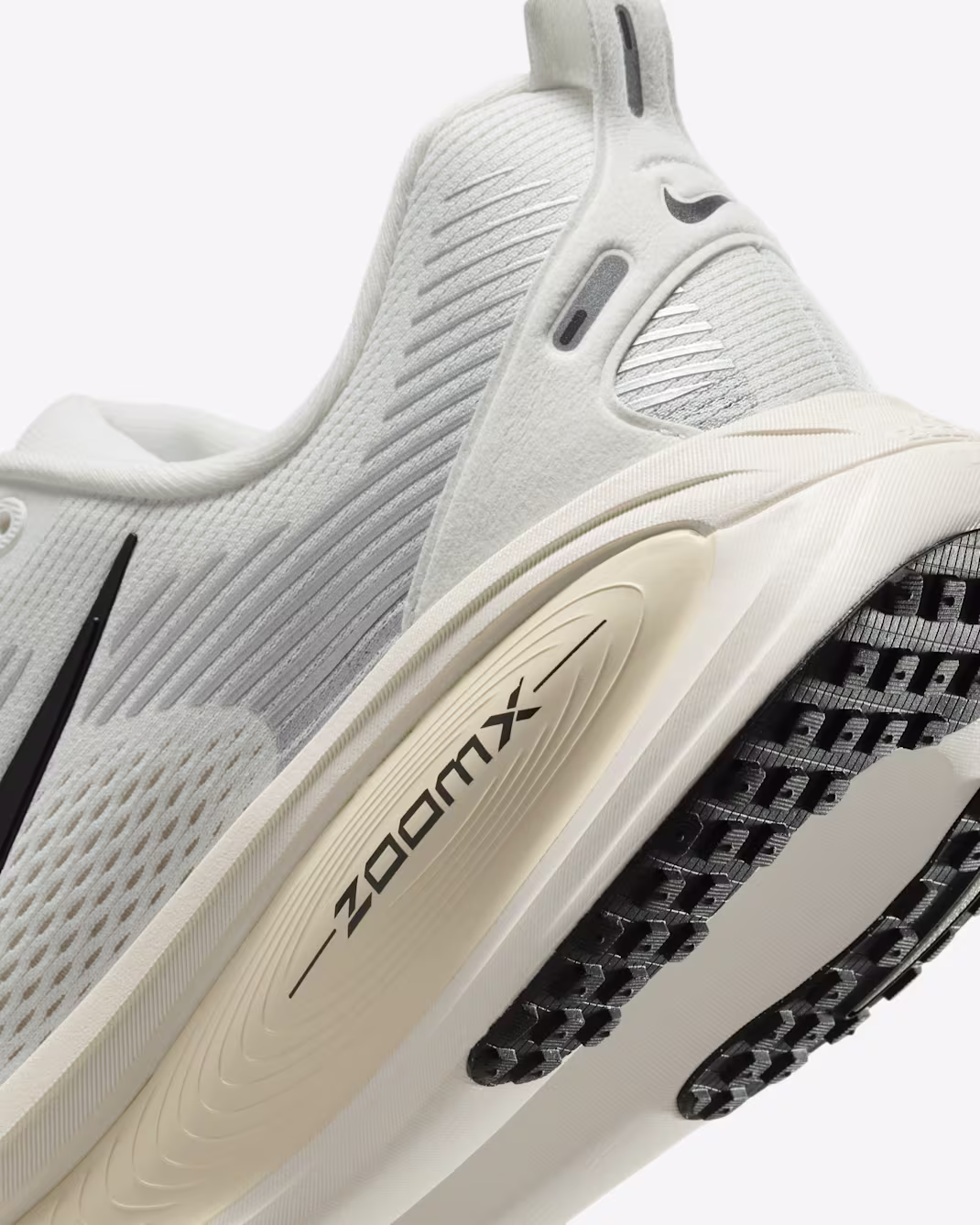 Nike Vomero 18 Coconut Milk - Image 7