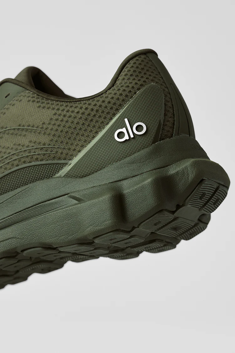 ALO Runner Green Olive - Image 6