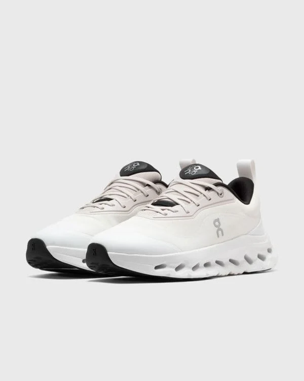 LOEWE x On Cloudtilt 2.0 Sand White - Image 2